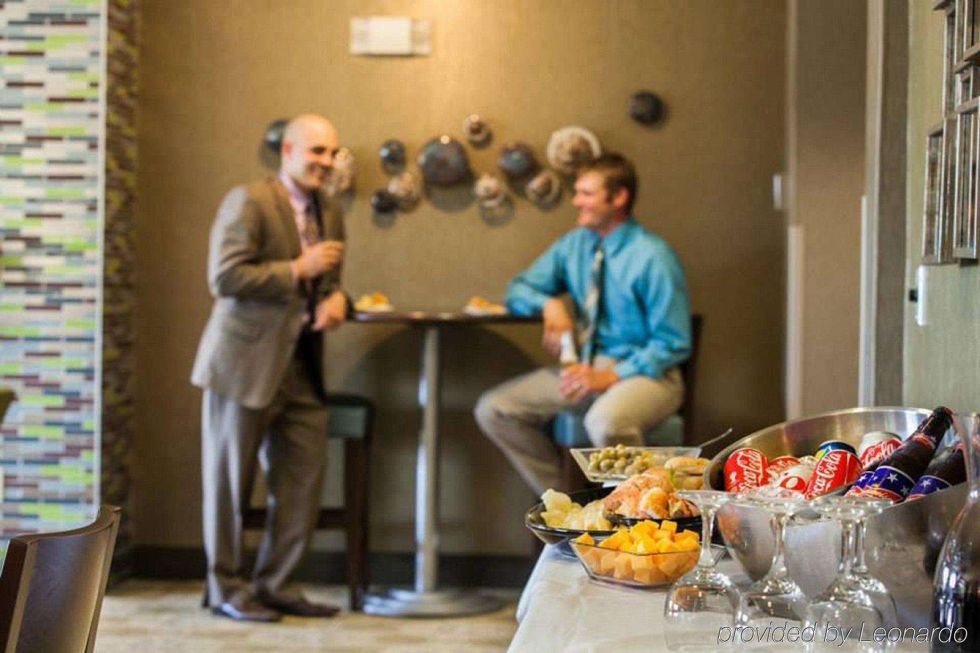 Holiday Inn Express Hotel & Suites Sioux Falls-Brandon By Ihg Exteriör bild